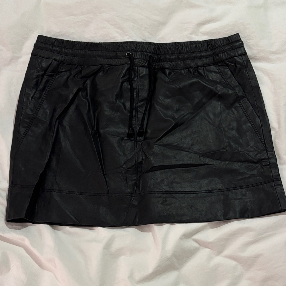 Casual Black Faux Leather Mini Skirt for Women